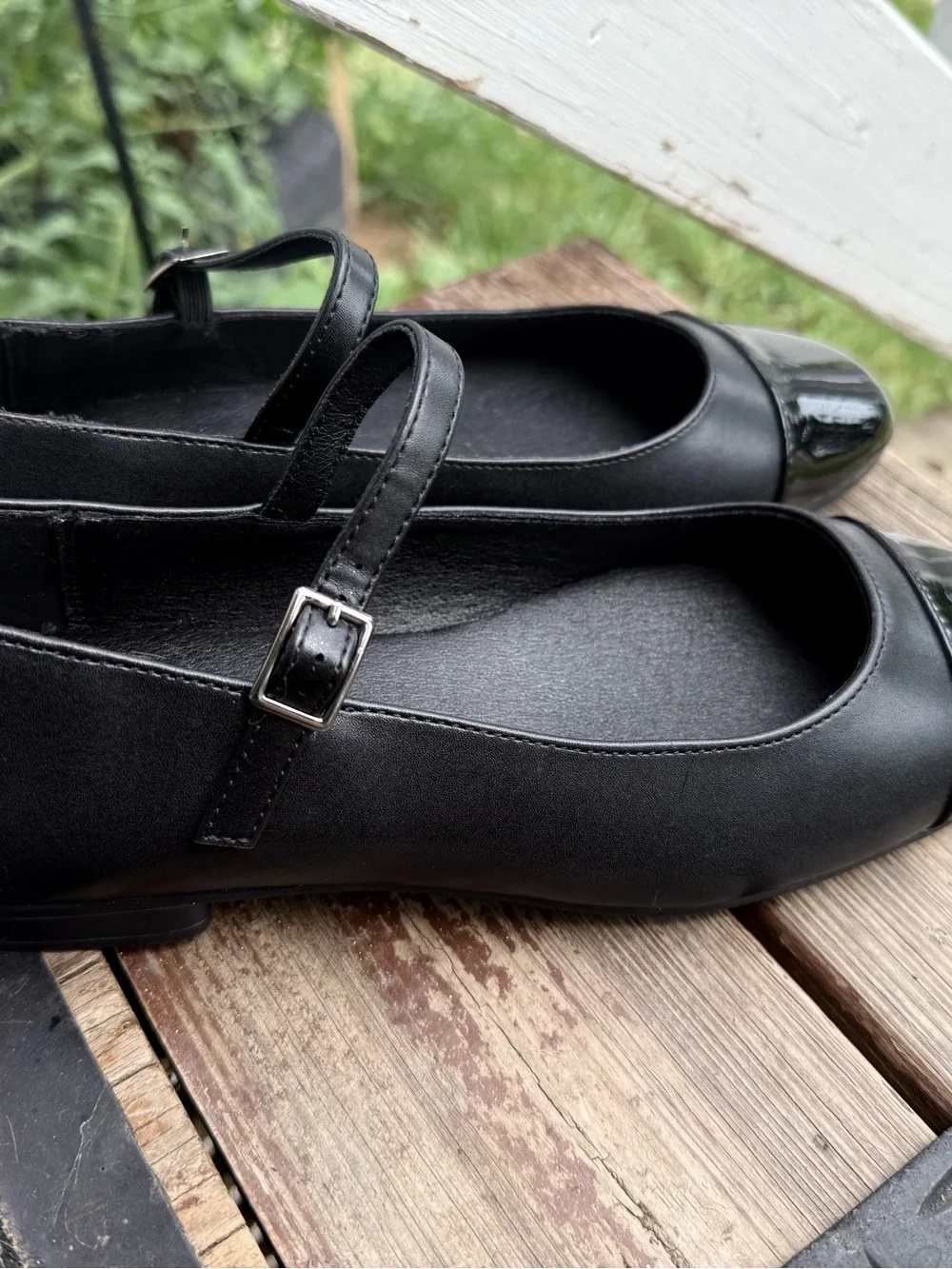 Classic Black Mary Jane Flats with Buckle Strap